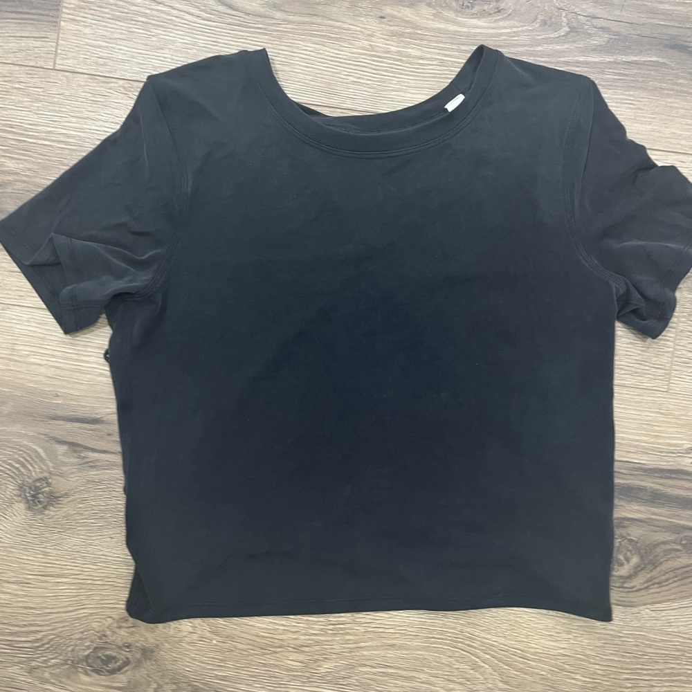 Lululemon open back tie t shirt